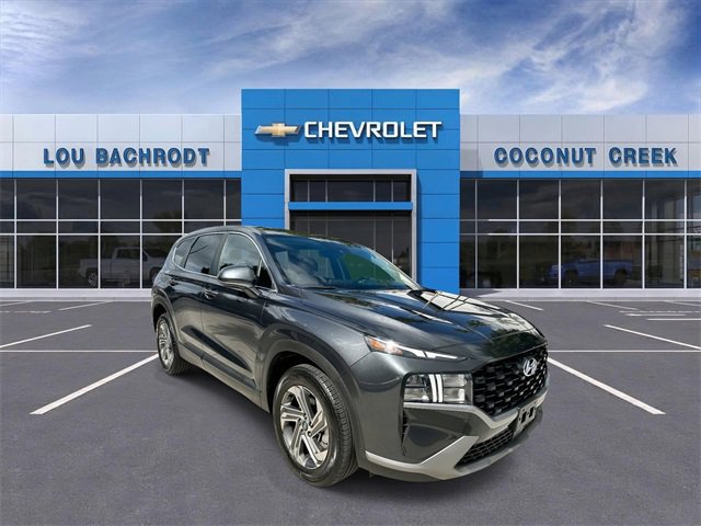 Used 2023 Hyundai Santa Fe SE image 2