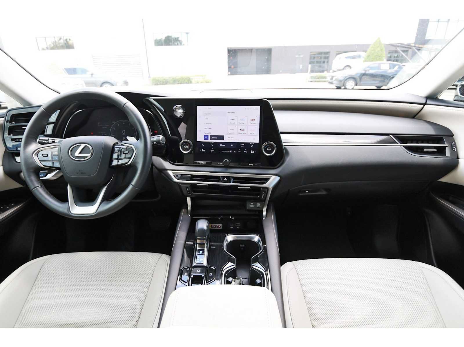 Used 2024 Lexus RX 350 FWD w/ Technology Package image 7