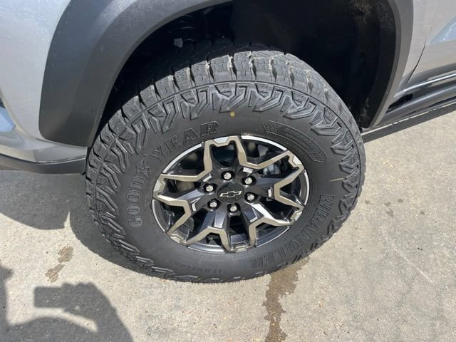 New 2026 Chevrolet Colorado ZR2 w/ Technology Package AWD/4WD image 45