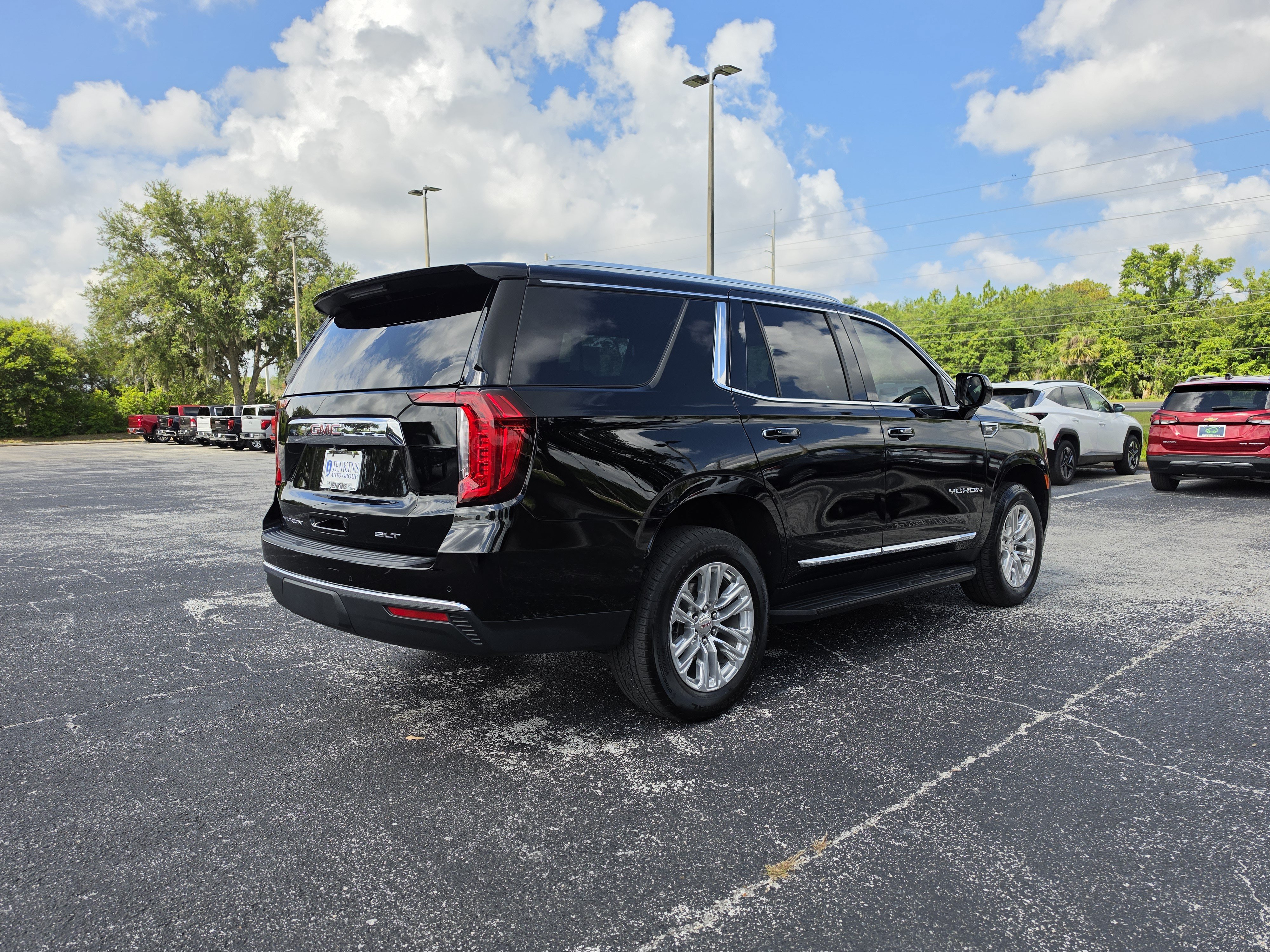 Certified 2023 GMC Yukon SLT RWD image 5