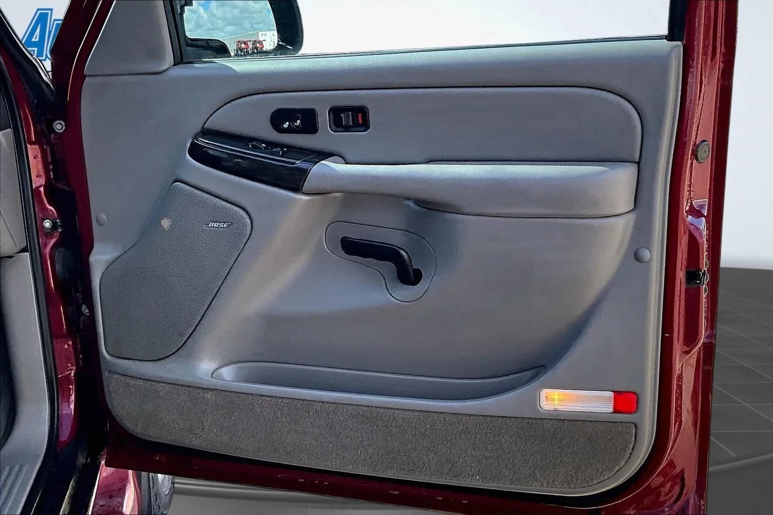 Used 2005 Chevrolet Avalanche Z71 w/ Sun And Sound Package AWD/4WD image 30