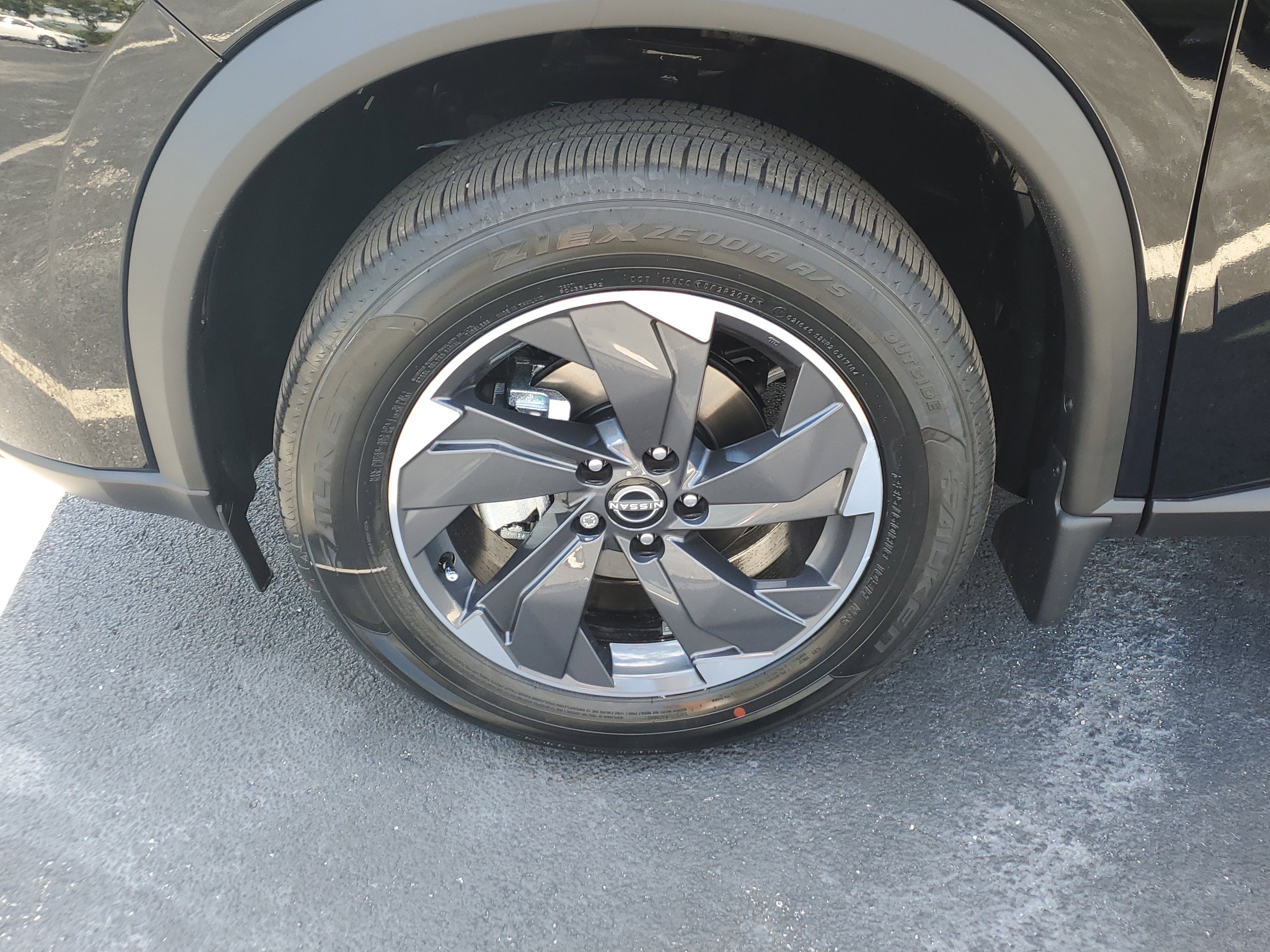 New 2026 Nissan Rogue SV image 4