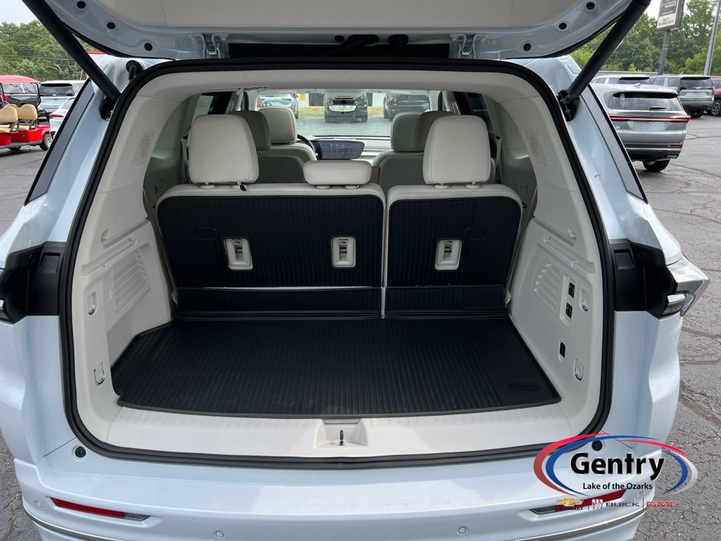 New 2026 Buick Enclave Avenir w/ Super Cruise Package AWD/4WD image 12