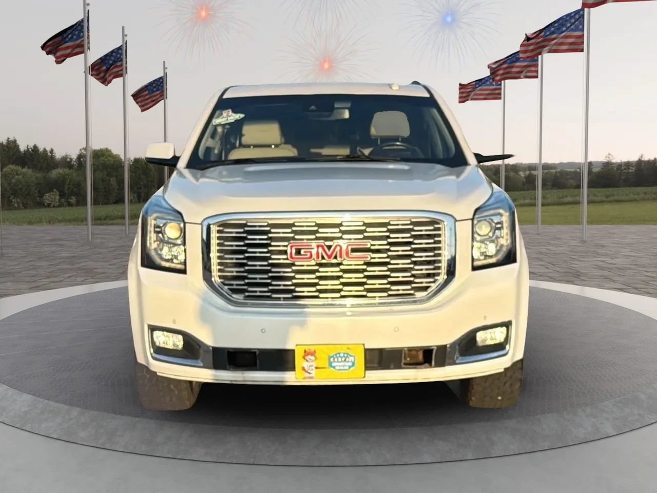 Used 2019 GMC Yukon XL Denali w/ Open Road Package AWD/4WD image 2