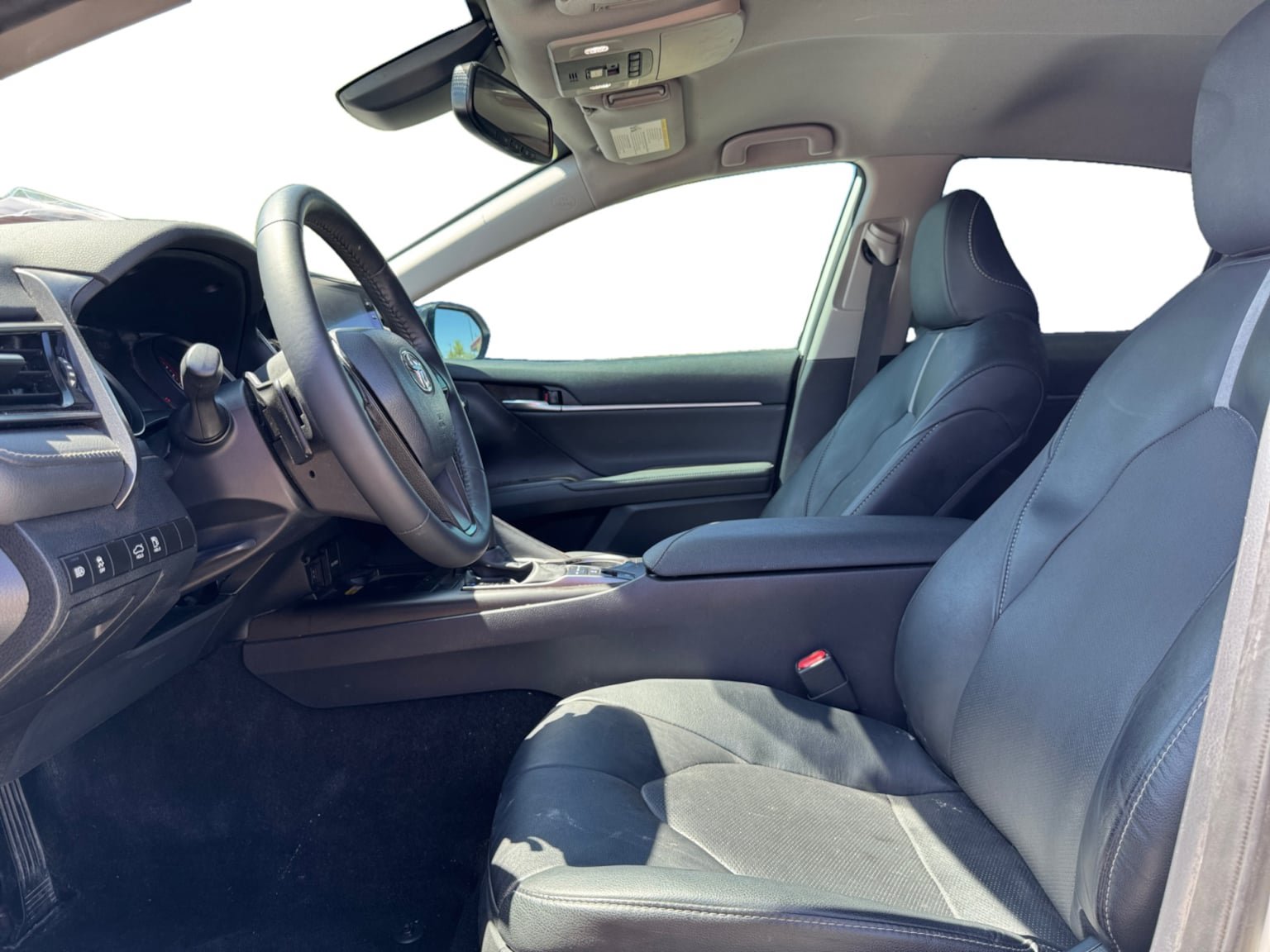 Used 2024 Toyota Camry XSE FWD image 10