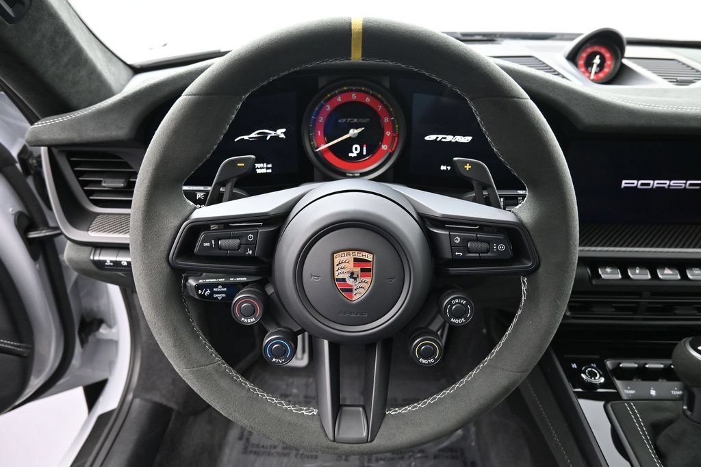 Certified 2025 Porsche 911 GT3 RS RWD image 7
