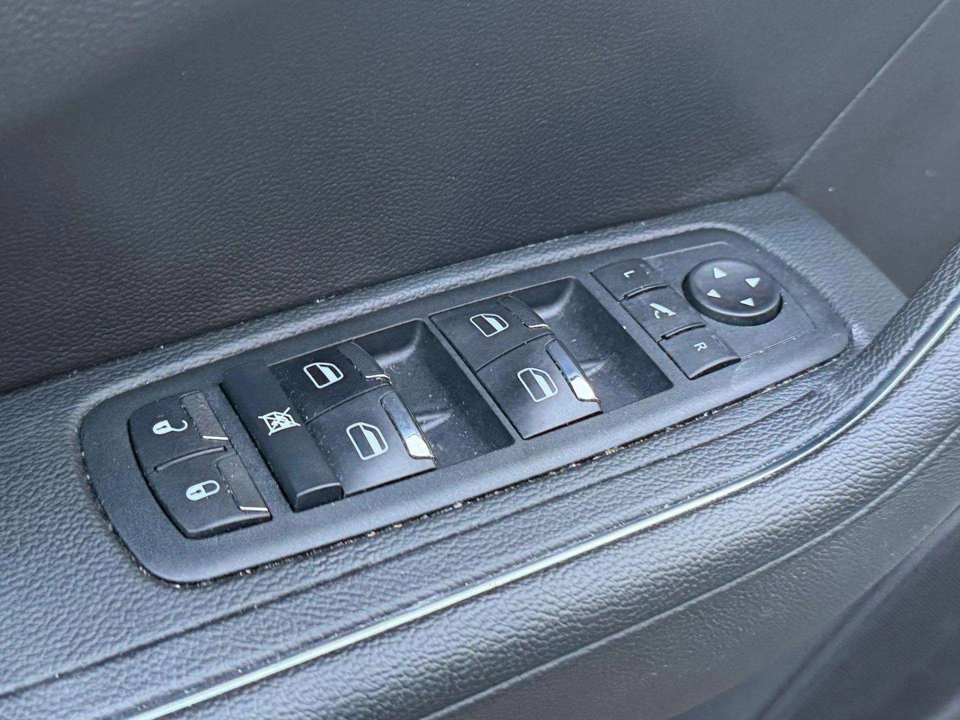 Certified 2022 Maserati Levante GT image 22