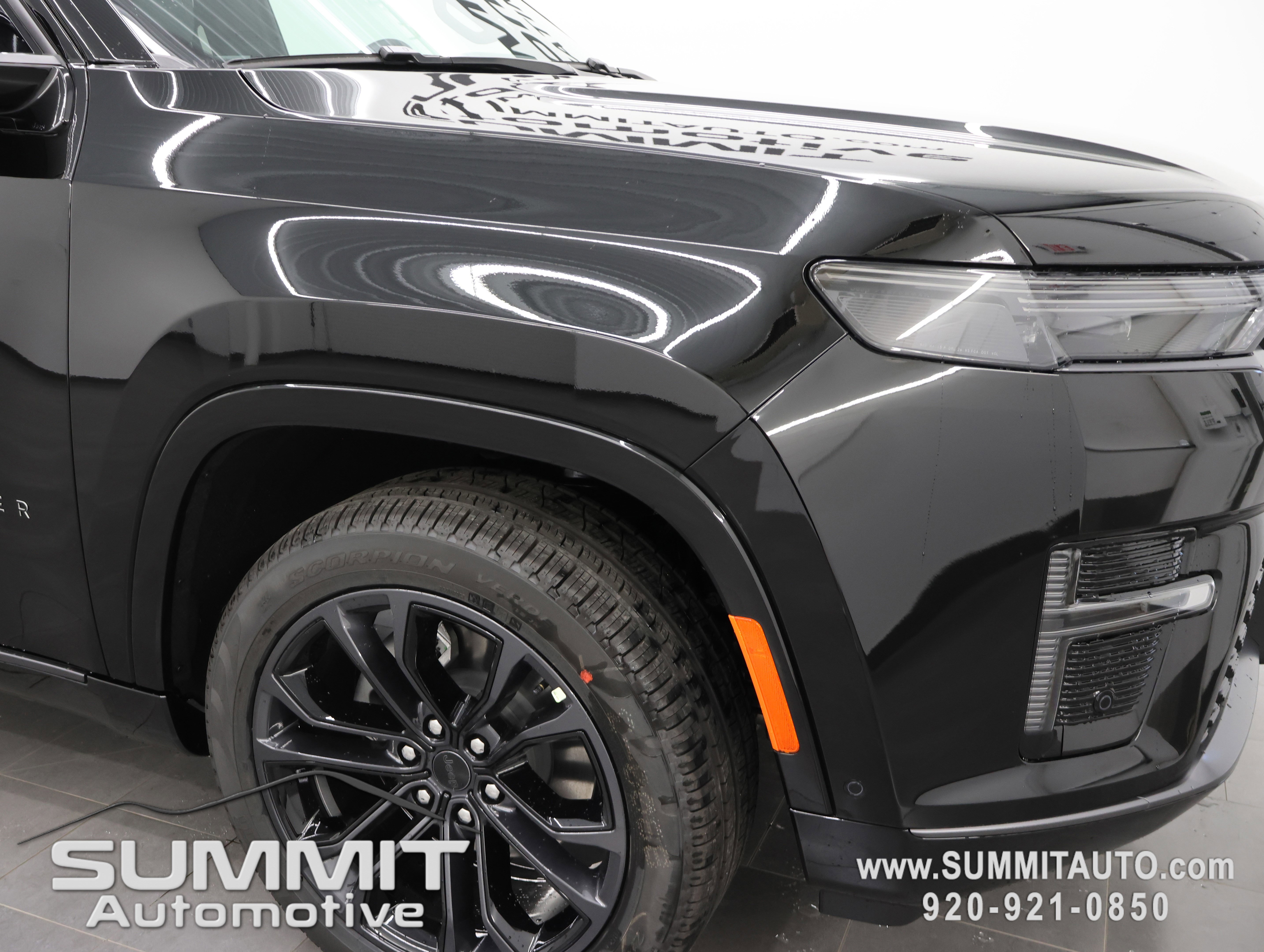 New 2026 Jeep Grand Wagoneer L Summit AWD/4WD image 27