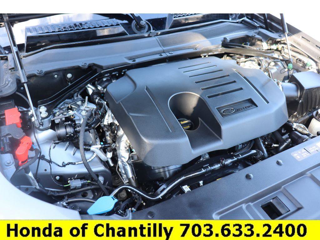 Used 2024 Land Rover Defender 110 X image 32