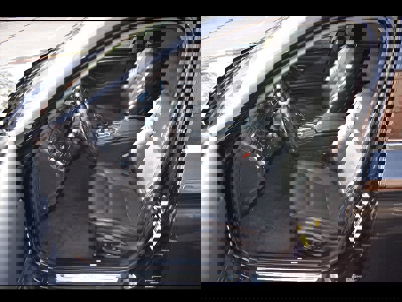 Used 2016 BMW 550i Sedan image 14