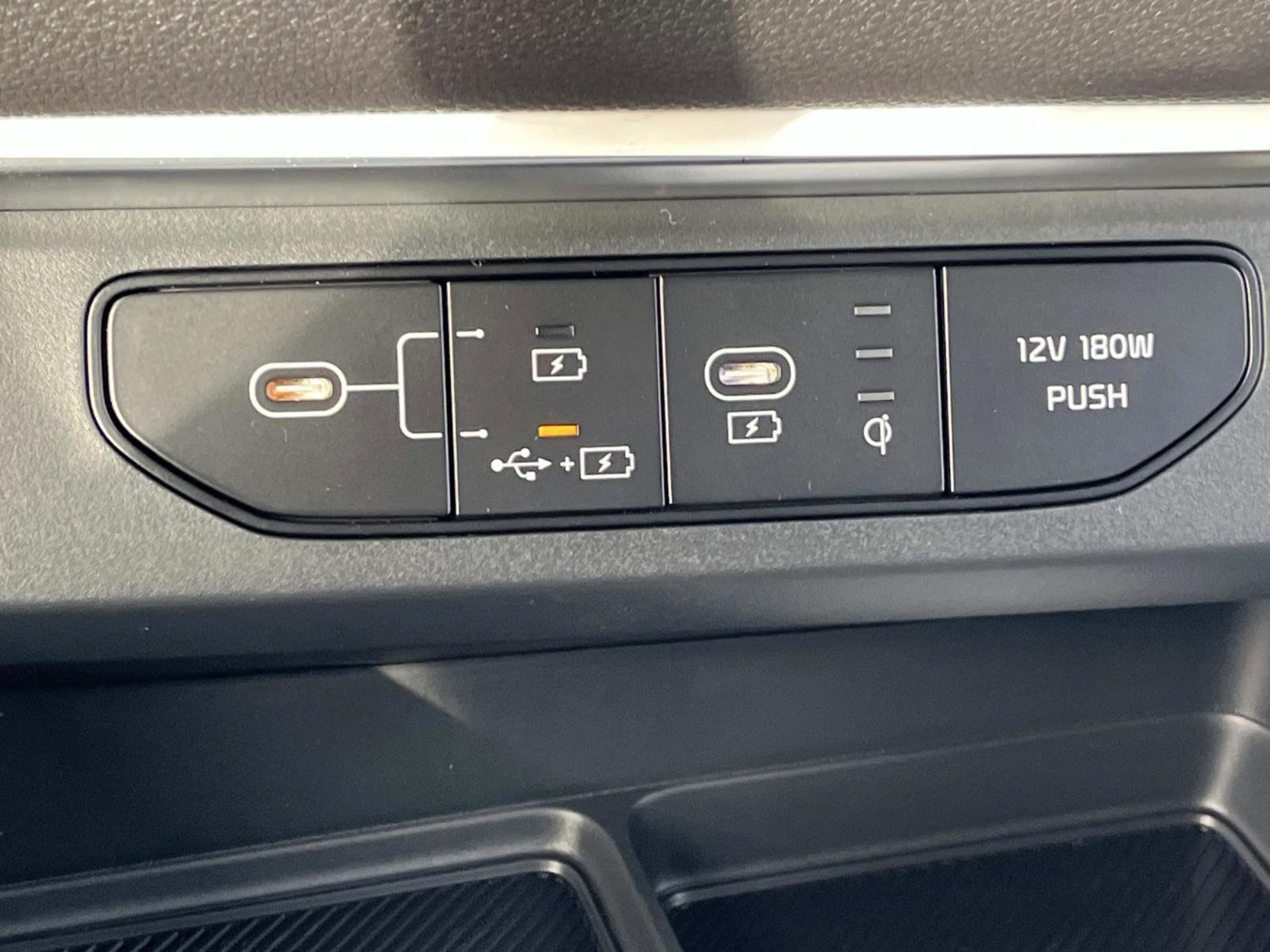 New 2026 Kia Carnival SX Prestige FWD image 25