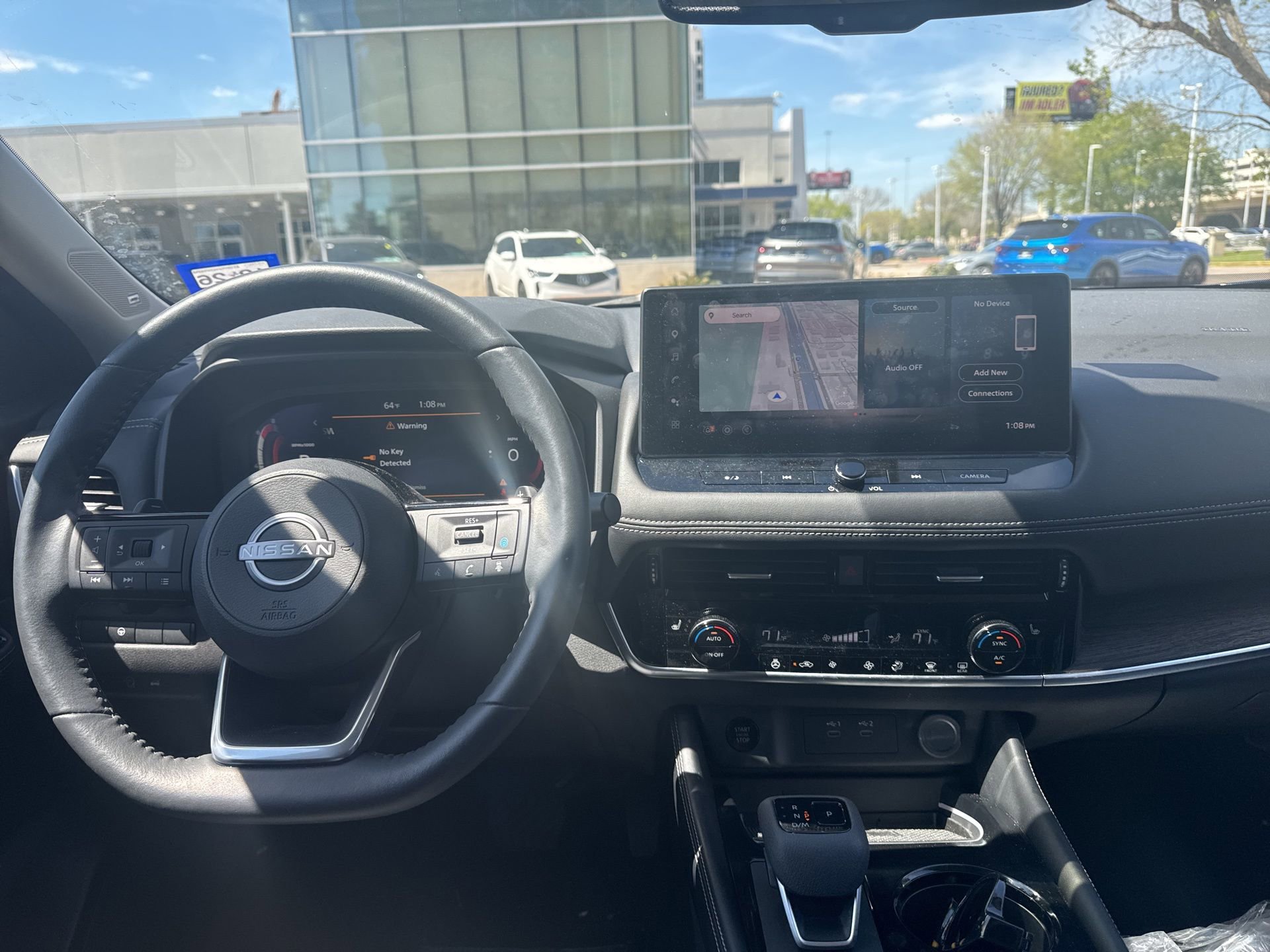 Used 2024 Nissan Rogue Platinum image 7