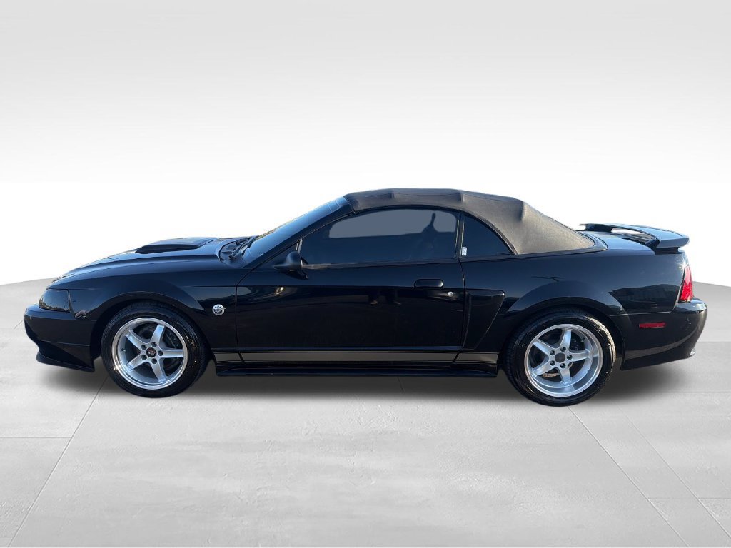 Used 2004 Ford Mustang GT RWD image 2