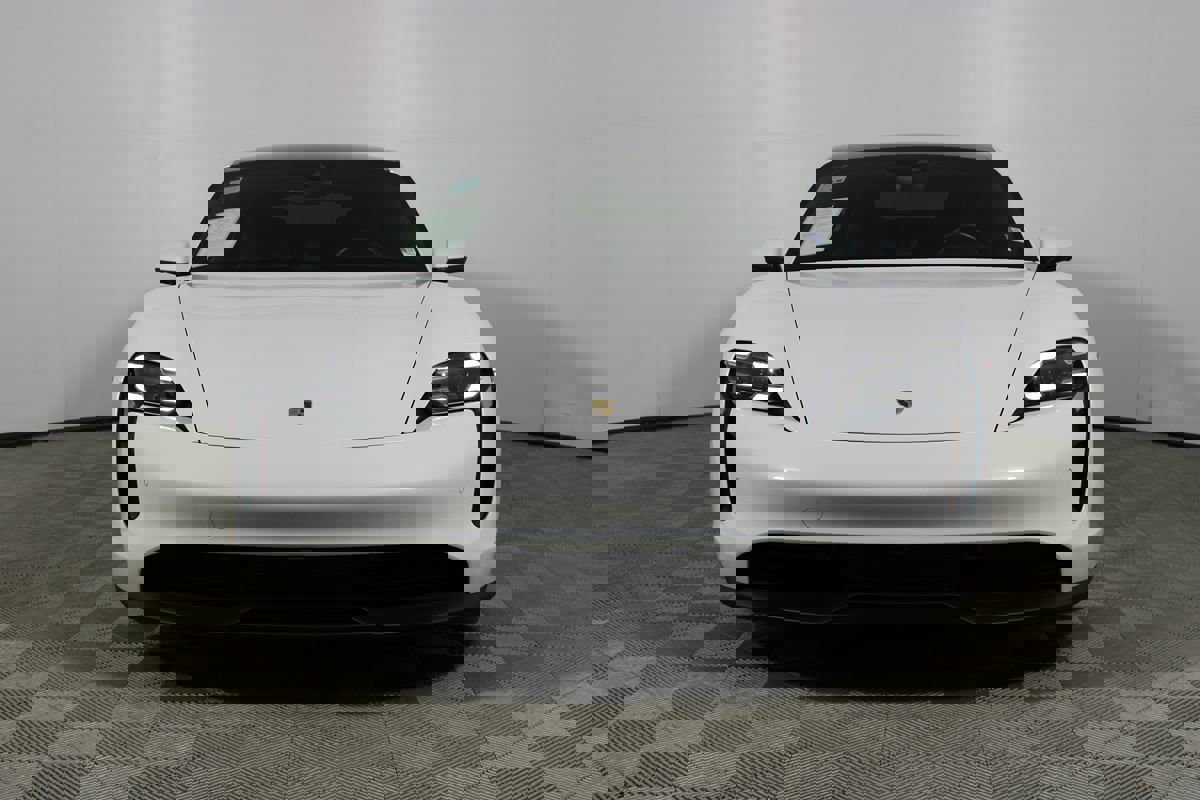 Used 2020 Porsche Taycan 4S image 2