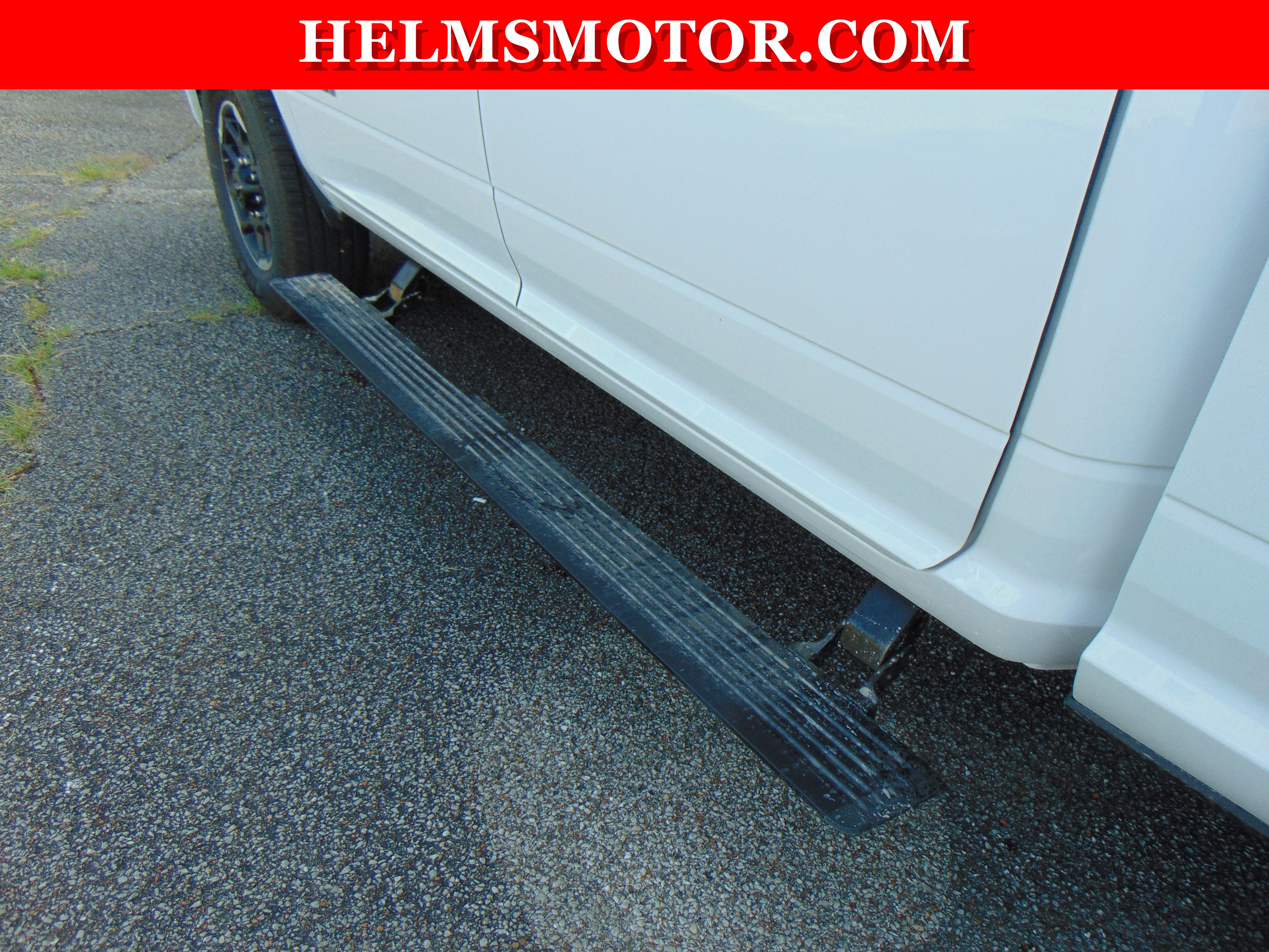 New 2025 RAM 2500 Laramie AWD/4WD image 17