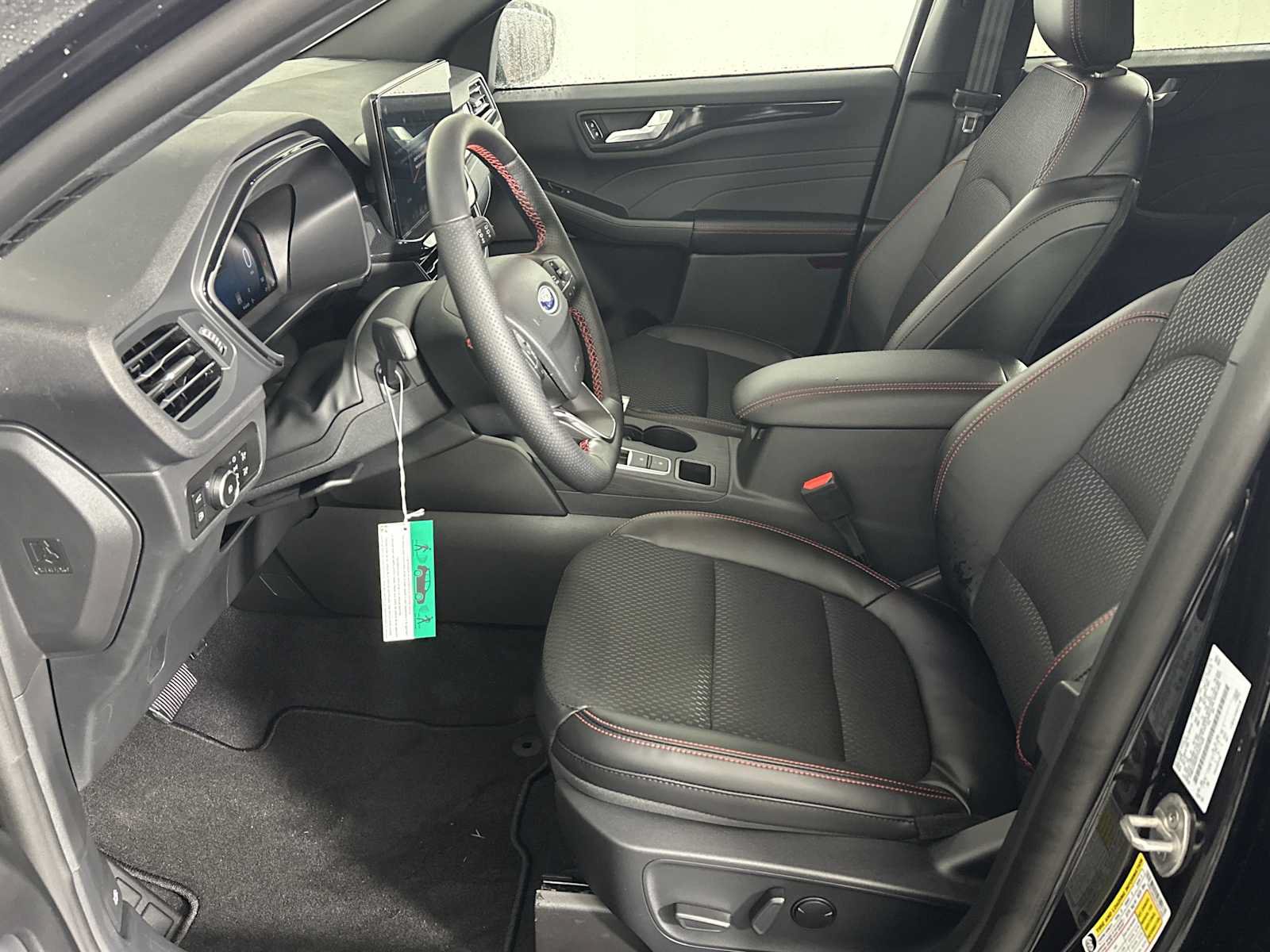 New 2026 Ford Escape ST-Line Select w/ Tech Pack #2 AWD/4WD image 8