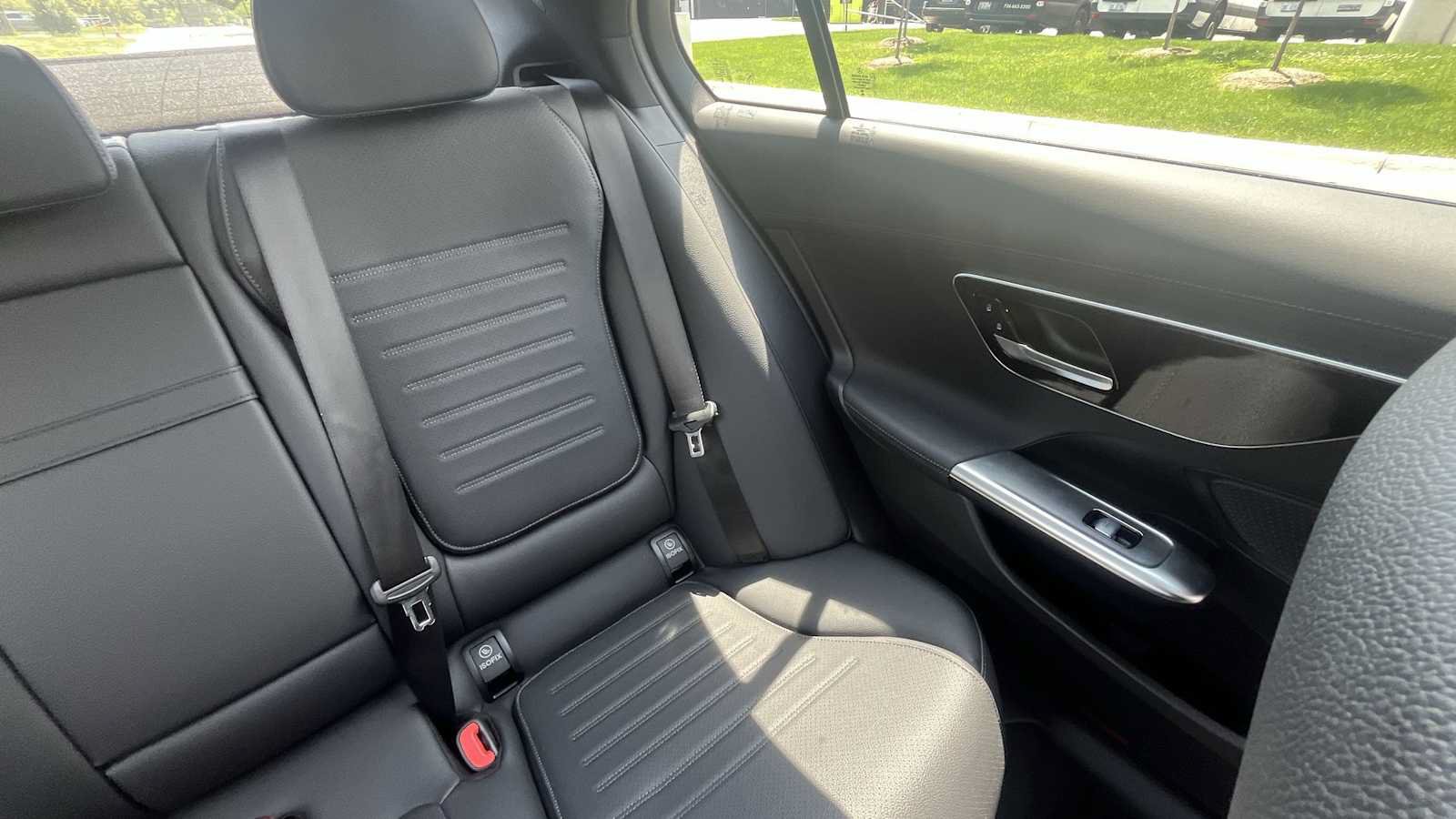 New 2026 Mercedes-Benz C 300 4MATIC Sedan image 32