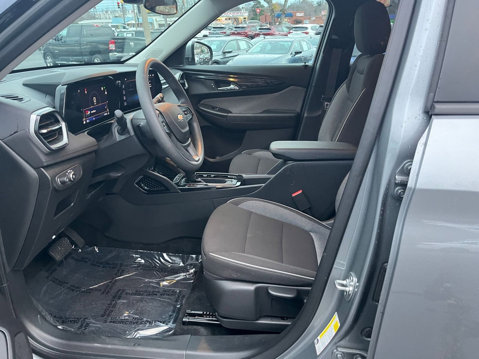 Used 2025 Chevrolet TrailBlazer LT image 21