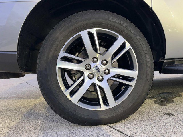 Used 2024 Ford Expedition Max XLT image 17