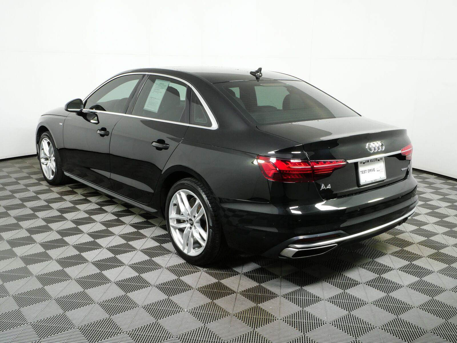 Used 2021 Audi A4 2.0T Premium w/ Convenience Package AWD/4WD image 28