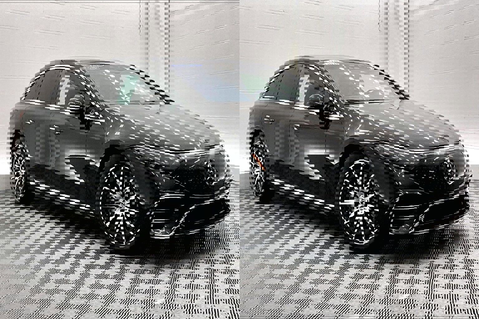 Certified 2023 Mercedes-Benz EQS 580 4MATIC Sedan image 32