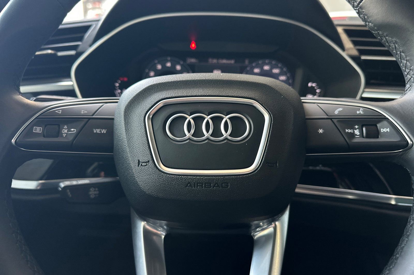 Used 2023 Audi Q3 2.0T Premium w/ Convenience Package AWD/4WD image 23