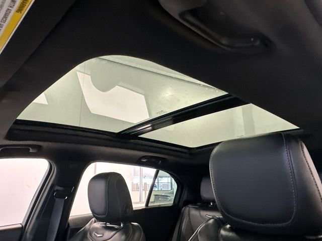 Used 2023 Cadillac XT4 Premium Luxury image 28