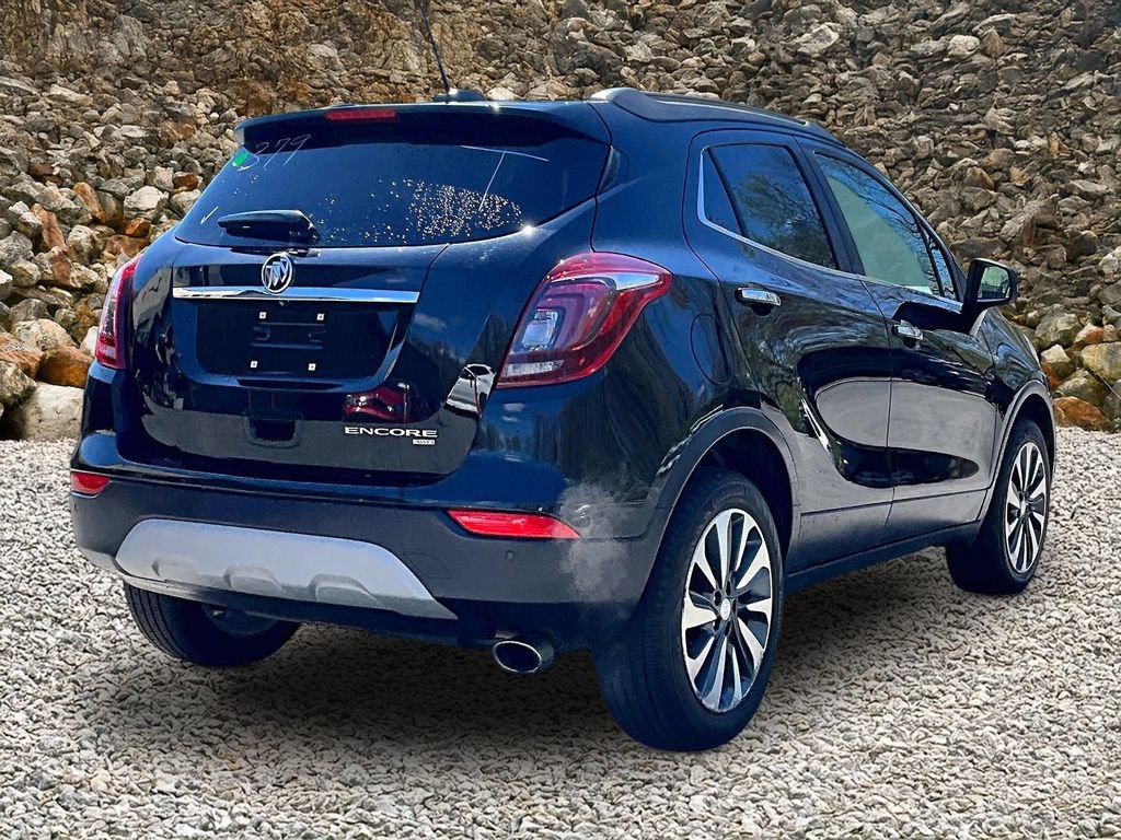 Used 2019 Buick Encore Essence w/ Safety Package II AWD/4WD image 2