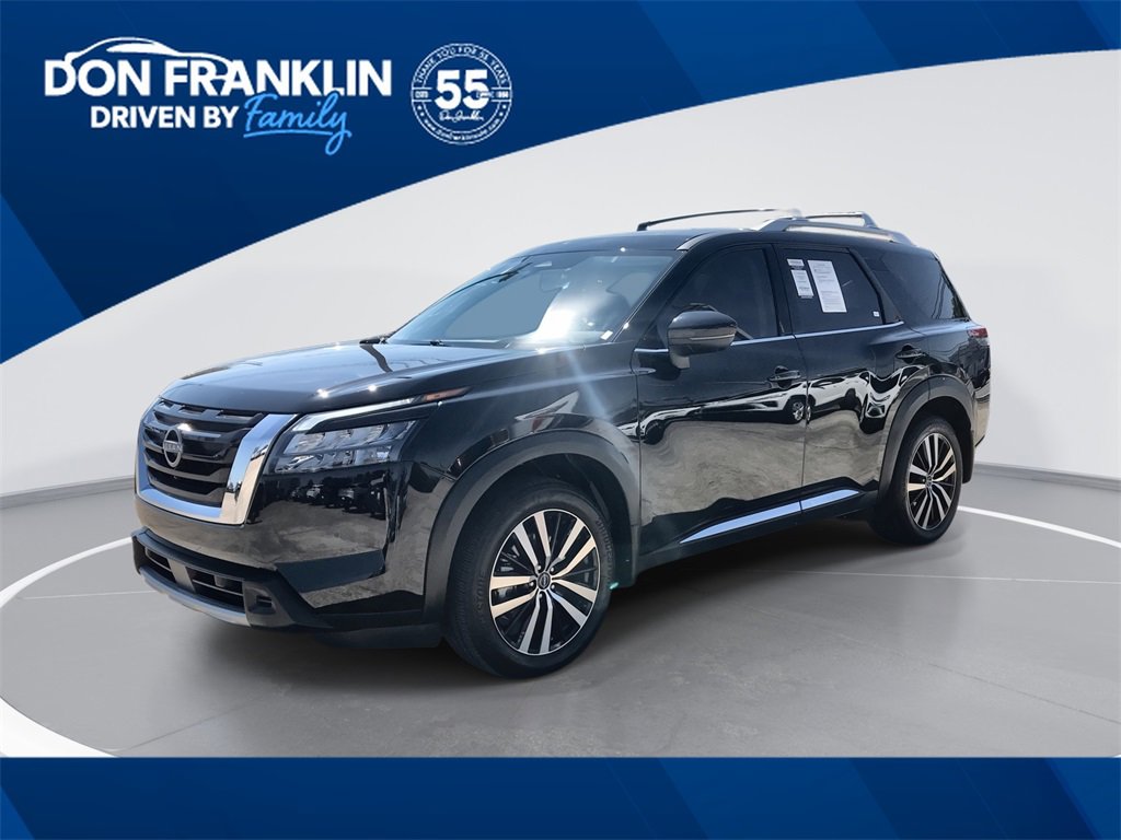 Used 2025 Nissan Pathfinder Platinum w/ Lighting Package (N92) image 1