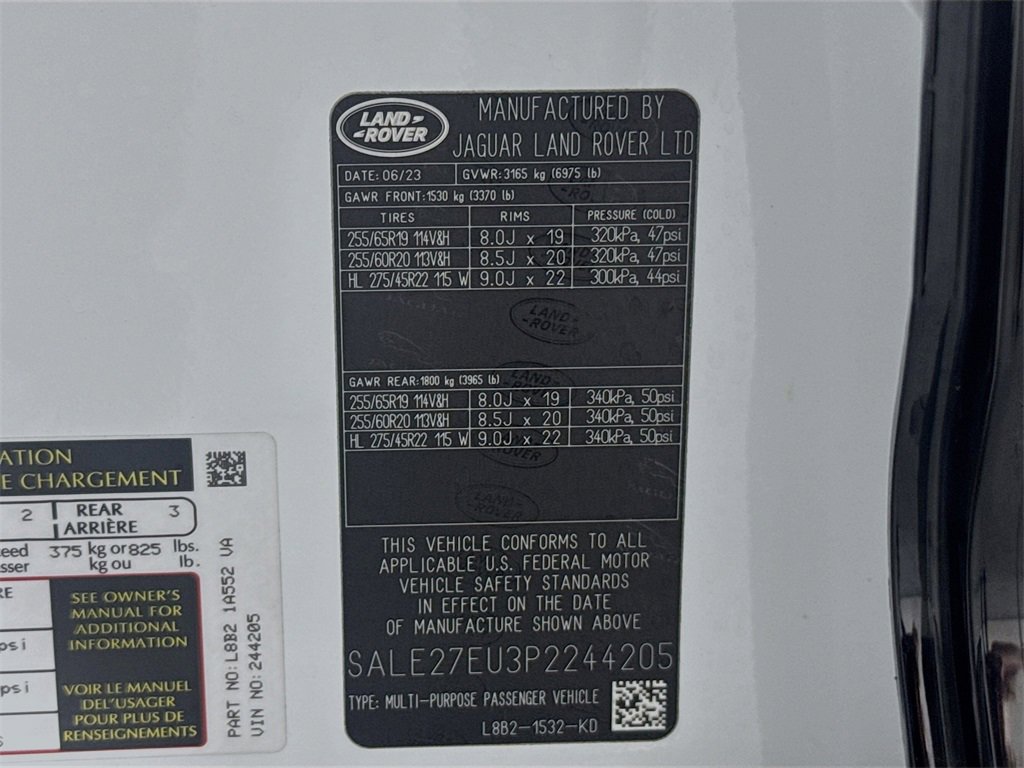 Used 2023 Land Rover Defender 110 X-Dynamic SE image 34
