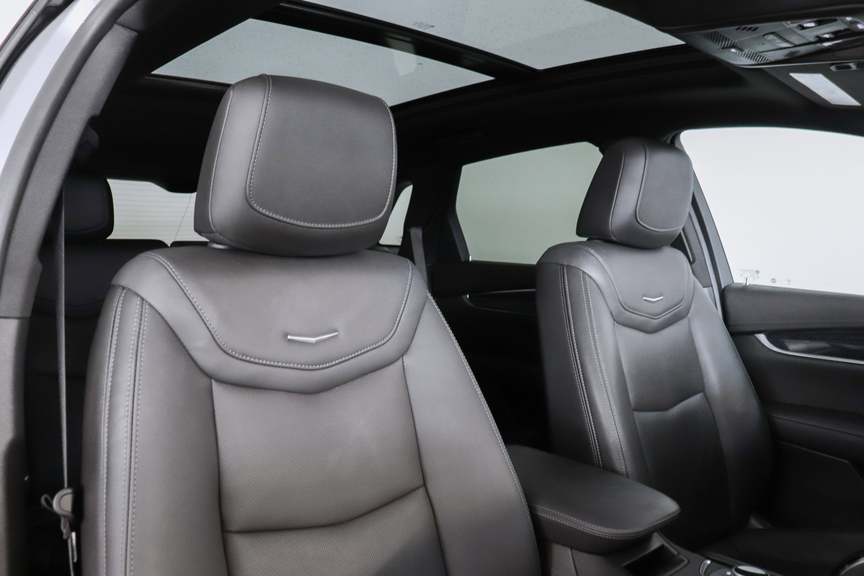 Used 2023 Cadillac XT5 Premium Luxury image 15