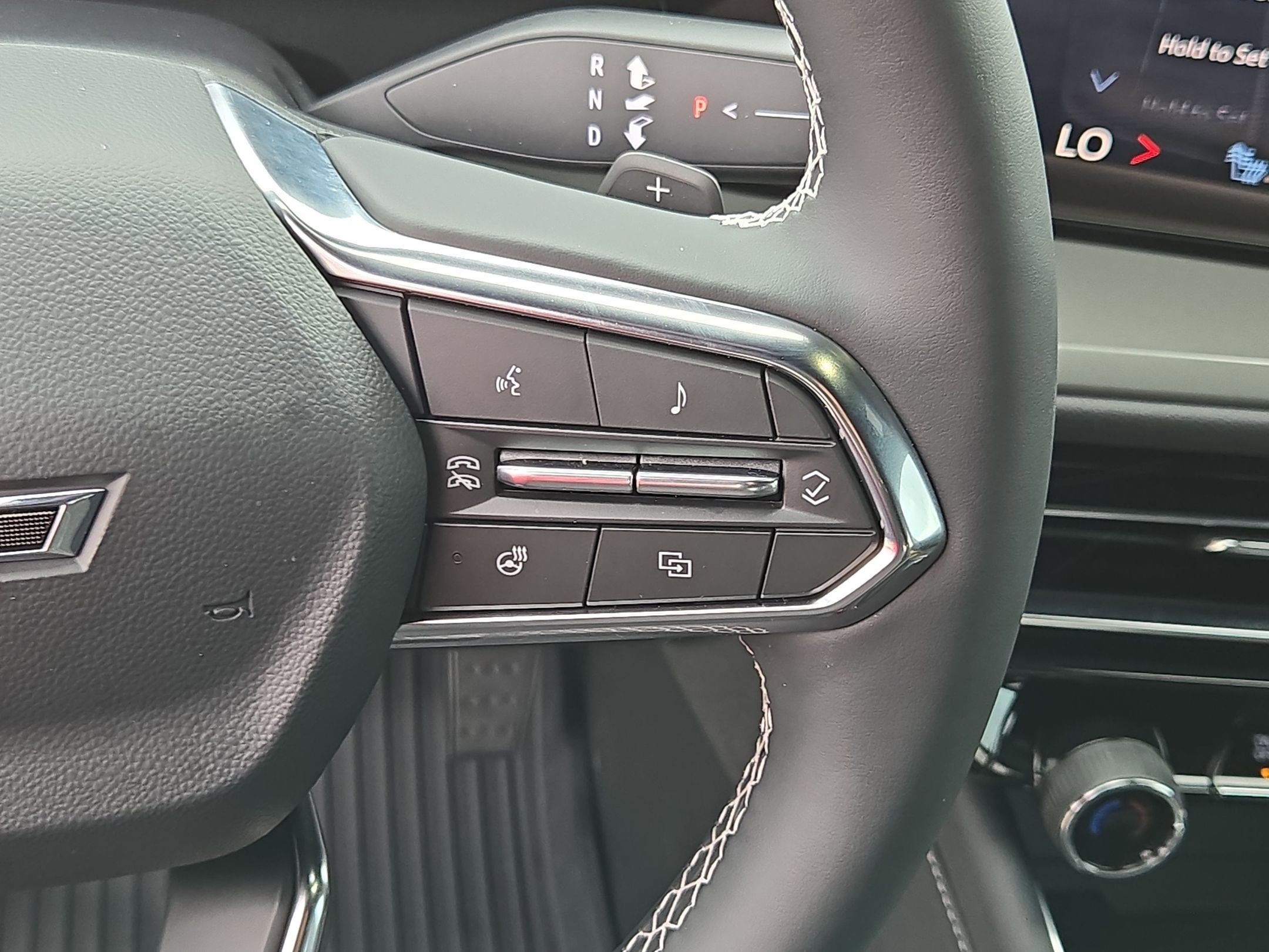 Certified 2026 Chevrolet Traverse LT w/ Midnight/Sport Edition image 23