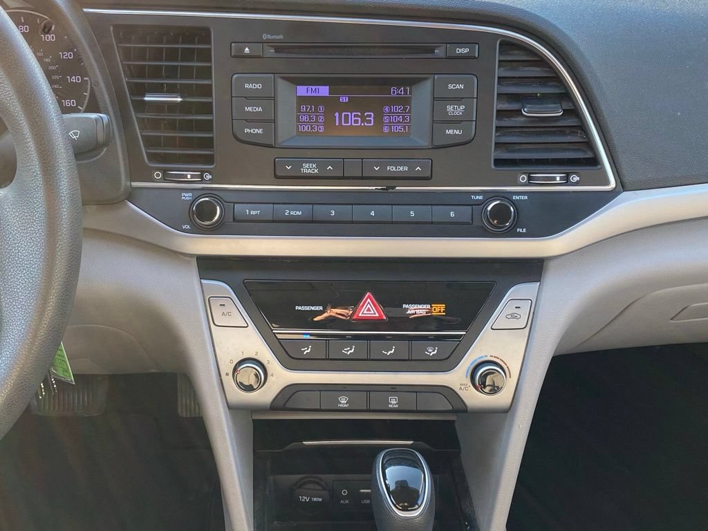 Used 2018 Hyundai Elantra SE FWD image 20