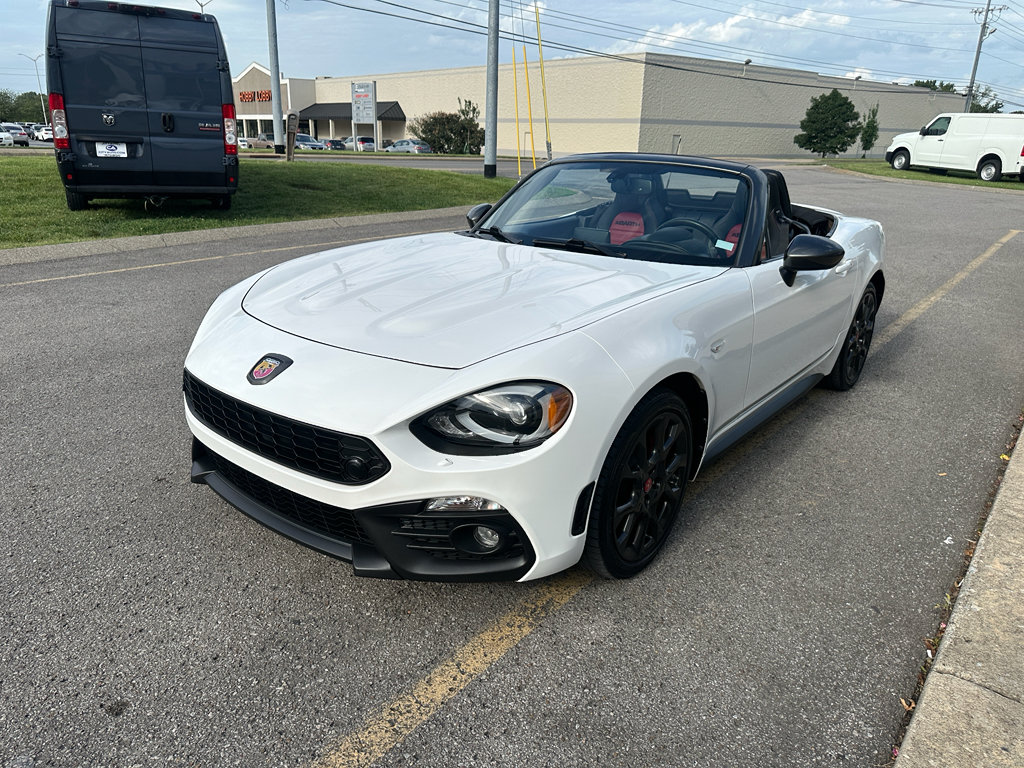 Used 2019 FIAT 124 Spider Abarth w/ Convenience Group RWD image 8