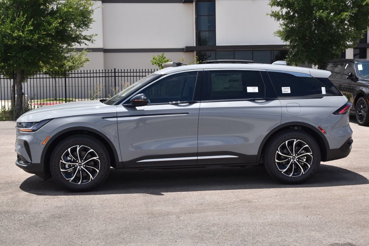New 2026 Lincoln Nautilus Premier w/ Equipment Group 102A AWD/4WD image 11