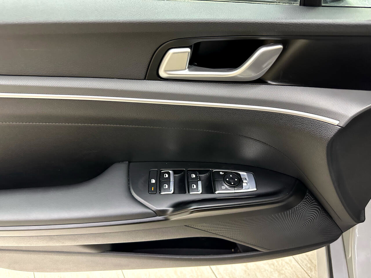 Used 2024 Kia K5 GT-Line w/ GT-Line Premium Package image 16