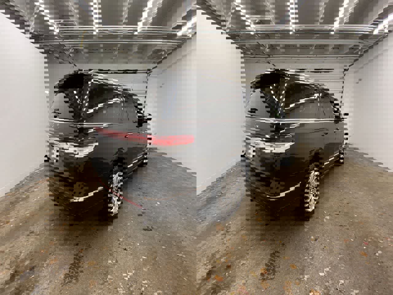 Used 2024 Lincoln Navigator L Premiere image 6