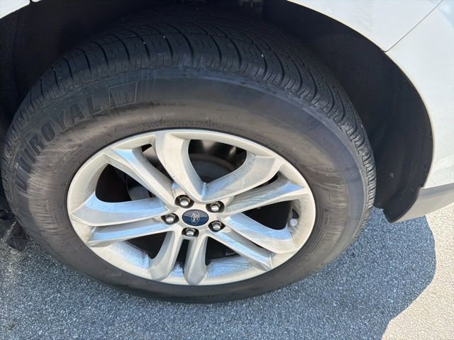 Used 2020 Ford Edge SEL w/ Convenience Package FWD image 23