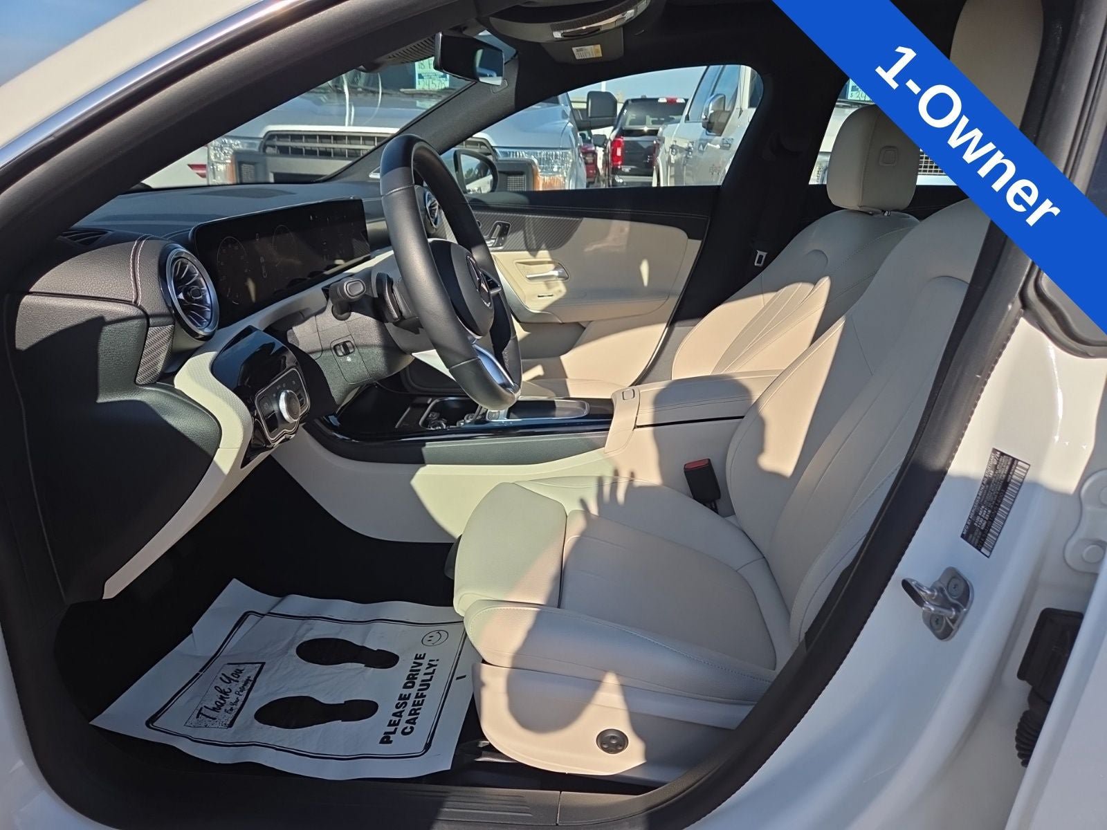 Used 2025 Mercedes-Benz CLA 250 4MATIC image 2