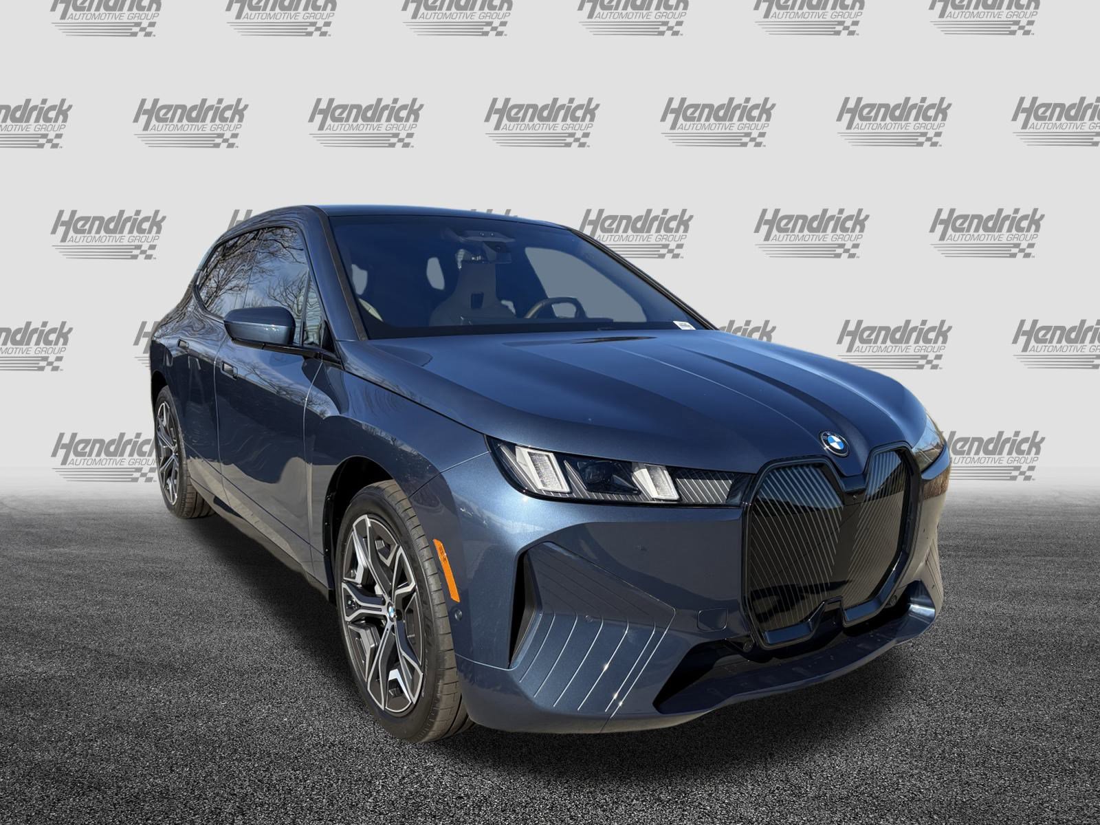 New 2026 BMW iX xDrive60 image 2