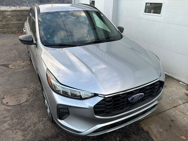 Certified 2024 Ford Escape ST-Line image 7