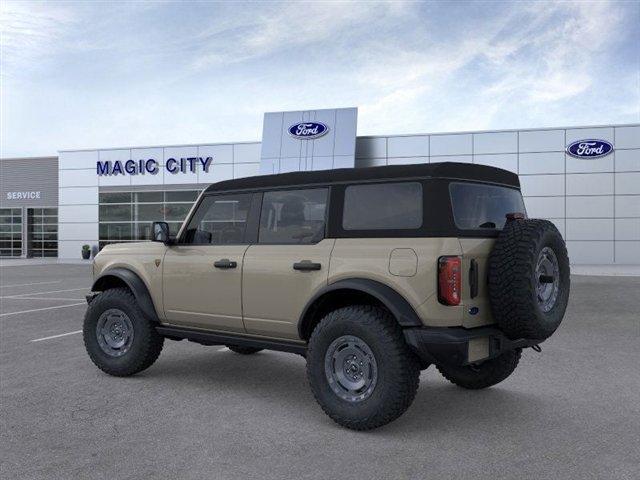 New 2025 Ford Bronco Badlands w/ Sasquatch Package AWD/4WD image 4