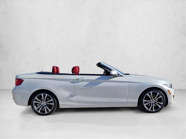 Used 2018 BMW 230i xDrive Convertible image 4