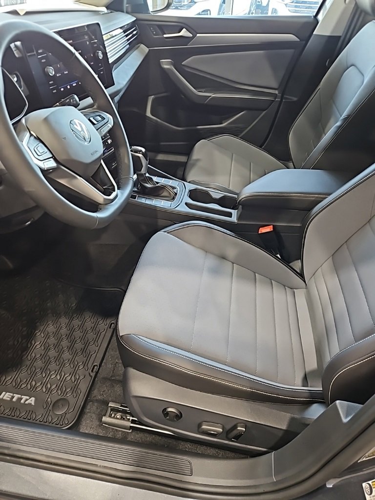 New 2026 Volkswagen Jetta SE image 27