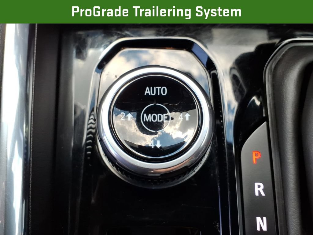 Certified 2023 GMC Canyon AT4 w/ LPO, Sports Bar Package AWD/4WD image 24