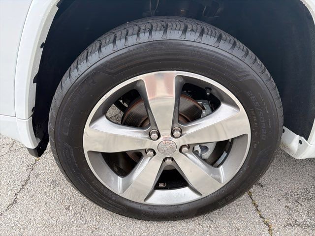 Used 2014 Jeep Grand Cherokee Overland AWD/4WD image 30
