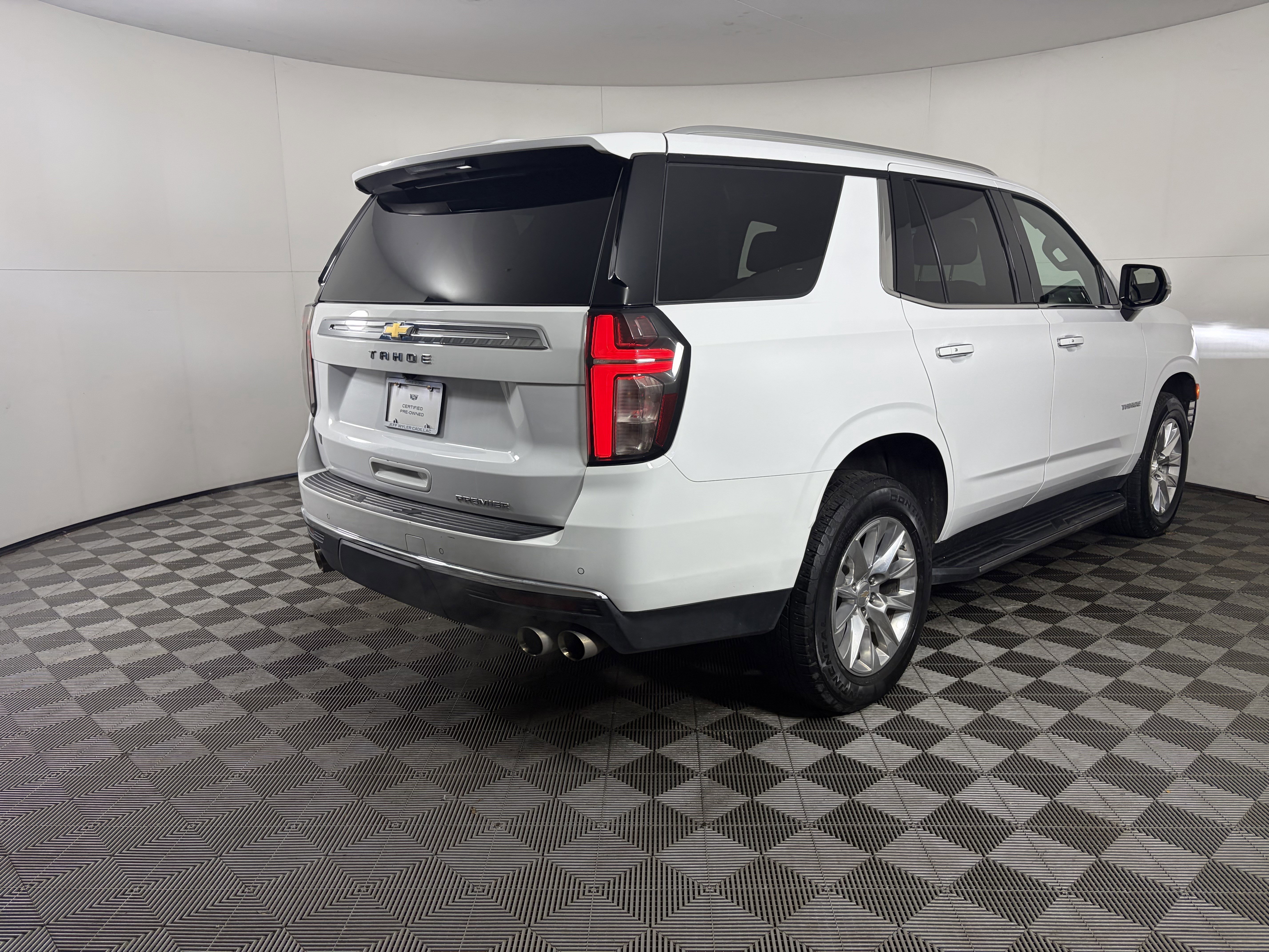 Used 2024 Chevrolet Tahoe Premier image 22