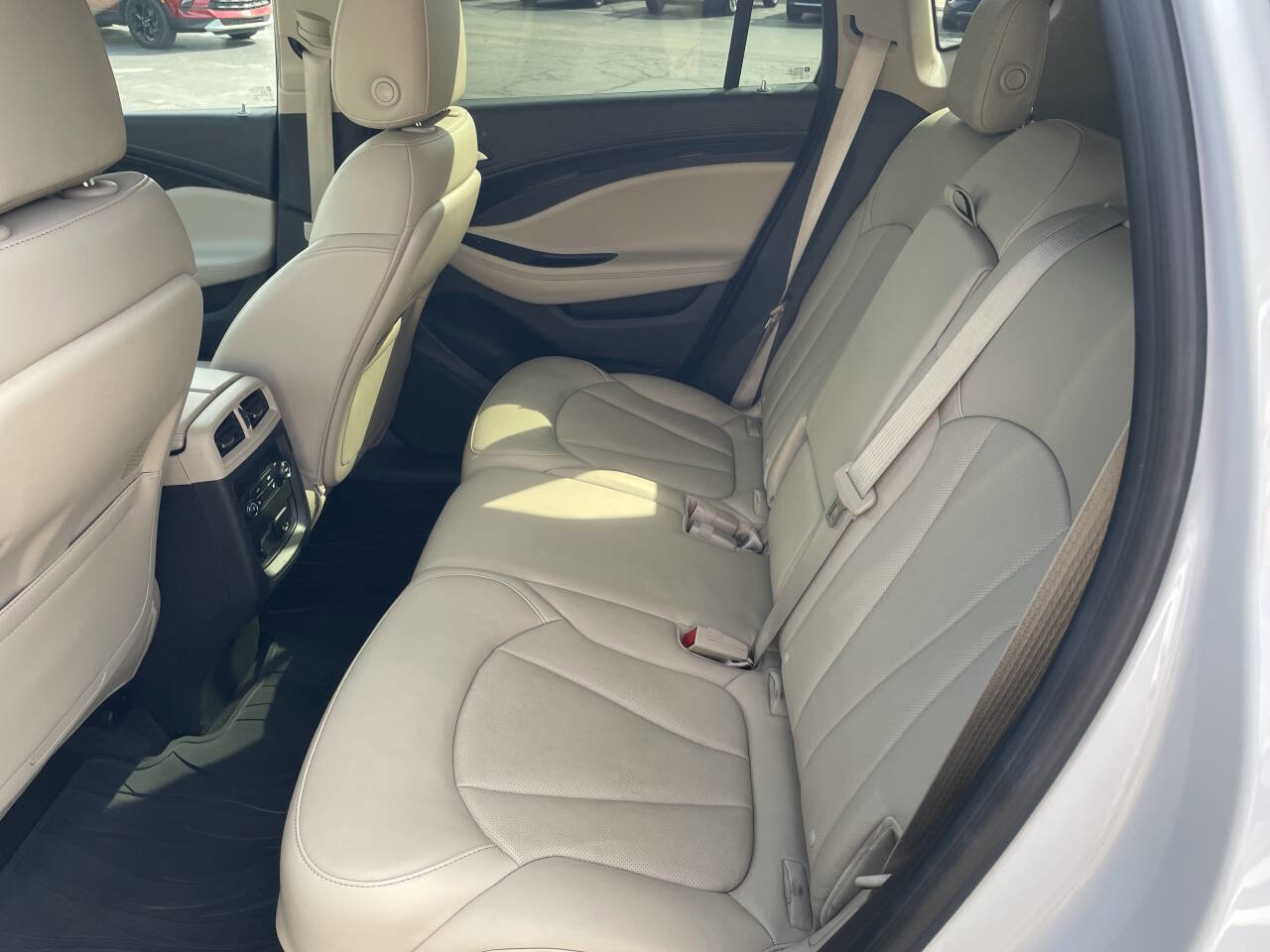 Used 2017 Buick Envision Premium w/ Driver Confidence Package AWD/4WD image 4