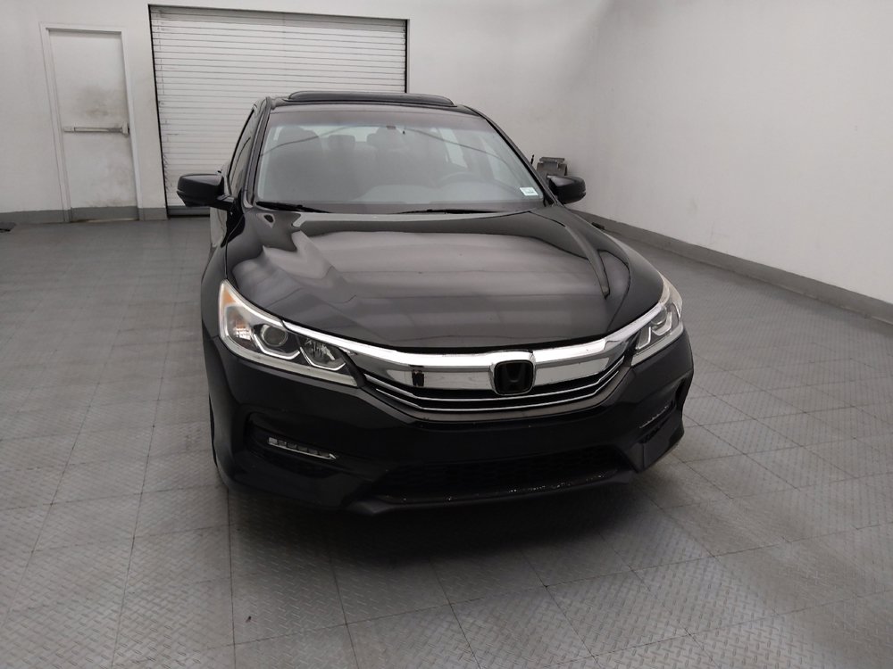 Used 2016 Honda Accord EX image 14