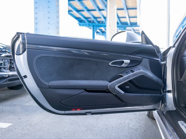 Used 2025 Porsche 718 Cayman GT4 image 40